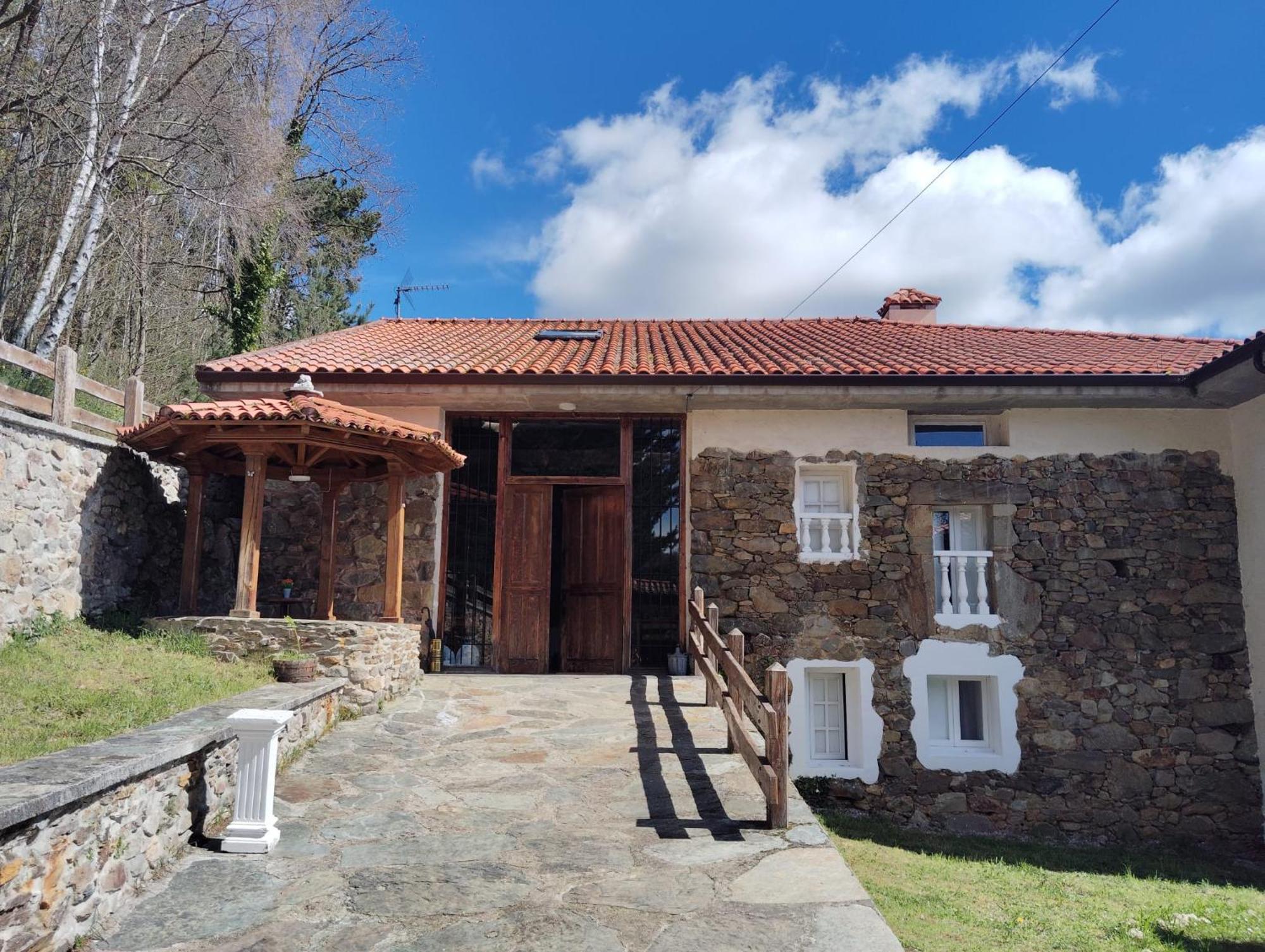 Hotel El Nuevo Semellon Aceptamos Mascotas Tineo Exteriör bild